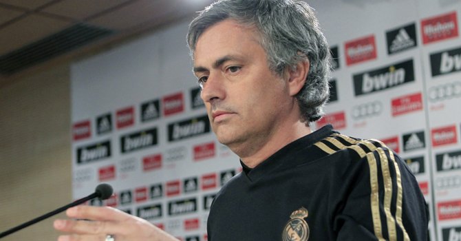 Mourinho insinúa que seguirá en el Madrid