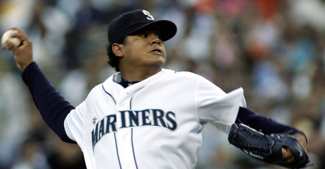 Félix Hernández, nuevo millonario del béisbol