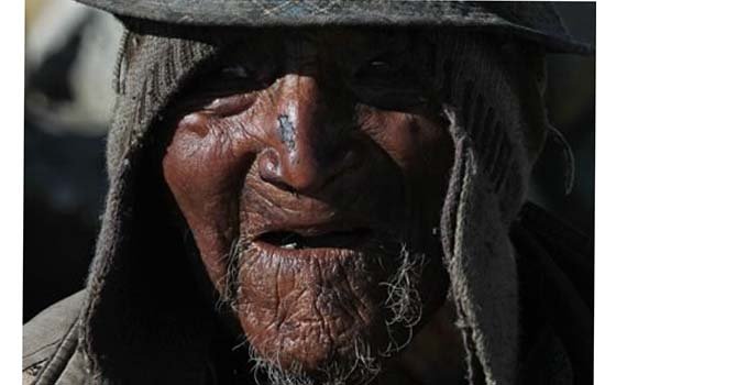 Condecoran a indígena aymara de 123 años
