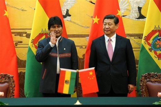 Bolivia lanza su primer satélite