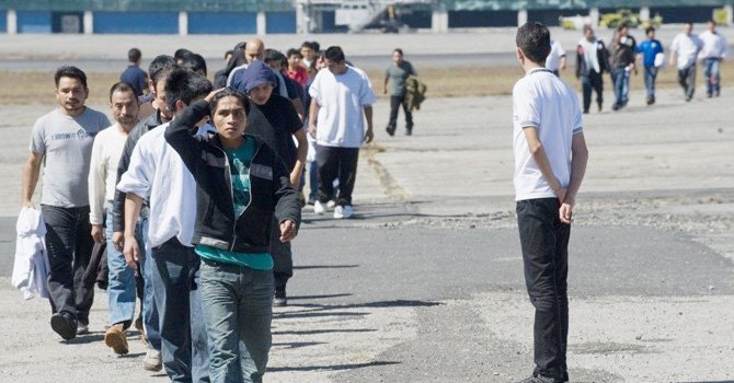 Más de Centroamérica por primera vez en seis décadas, la migración centroamericana supera a la mexicana, dice Pew