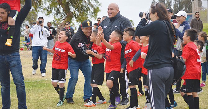 Aztecas Latinos, destacan en finales del Torneo de Primavera “Aztecs SD, 2016”
