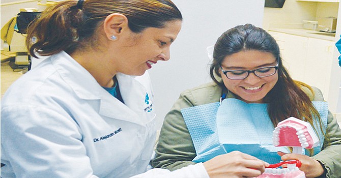 Los implantes dentales no son un lujo, sino una necesidad