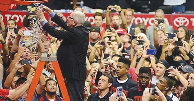¡Se retira! un hombre entregado en cuerpo y alma al equipo de baloncesto Aztecs de SDSU