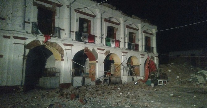 Sube a 32 la cifra de muertos en el sur de México por fuerte terremoto