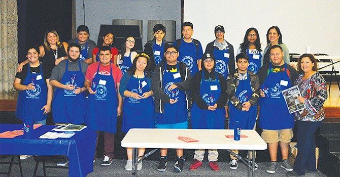Preparan y sirven el Café, estudiantes de Educación Especial de SDHS participan en programa único en su tipo