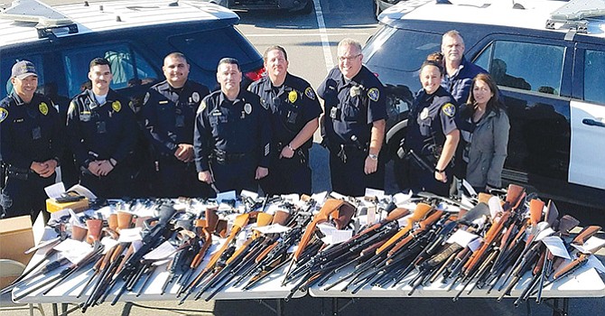 Intercambiaron más de 160 armas de fuego por certificados de regalo