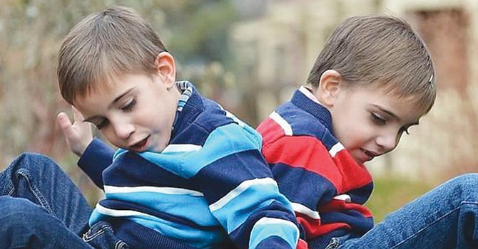 Enfermedad de Batten afecta a infantes, jóvenes y adultos; luchan contra el tiempo para encontrar una cura