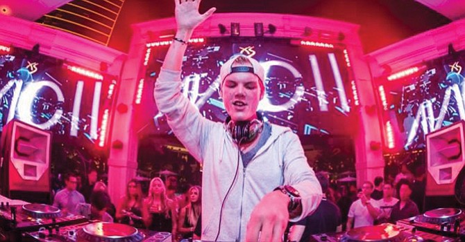Ocultan información tras la extraña muerte de famoso DJ Avicii a los 28 años de edad