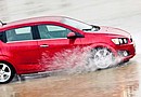 El modelo más básico del Sonic ofrece un motor de 1.8 litros que genera 135 caballos de fuerza y 123 libras de torque