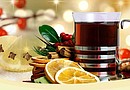 Estas bebidas son parte de la celebración de Nochebuena y la víspera de Año Nuevo. Sin importar lo que cocines, ya sea tamales o pavo, estas variaciones serán el complemento ideal