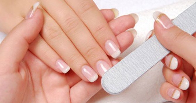 Cuida tus uñas en 4 pasos