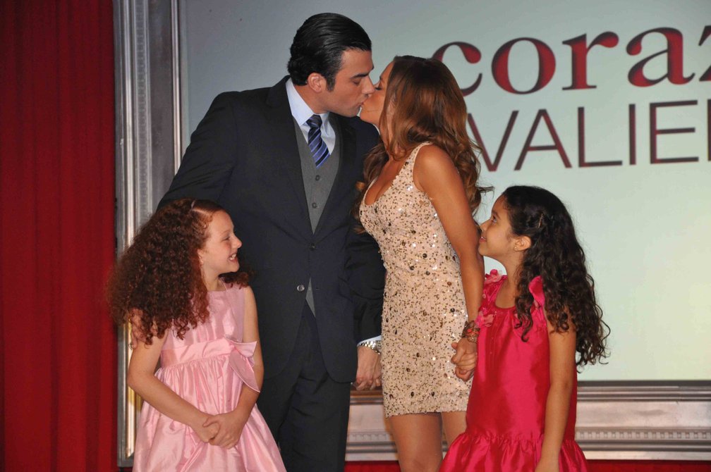 La presentación de “Corazón valiente” se realizó por todo lo alto en Miami y todo el elenco llegó para saludar al público y medios de comunicación