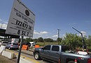 Este punto de control migratorio es el que buscan evadir inmigrantes como Carlos arriesgando sus vidas.