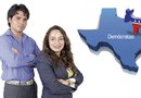 En un futuro, Omar Pérez (Izqda.), quisiera ser representante estatal de Texas por su distrito, el 143. María Castillo, estudiante de contabilidad, ha fundado un grupo de mujeres demócratas en la Universidad de Saint Thomas.