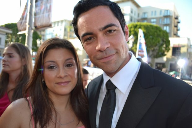 El actor Danny Pino acompañado de su esposa Lily.
Pino participa en la serie “Law & Order: Special Victims Unit”, que se transmite por NBC. Protagoniza el papel del detective Nick Amaro.