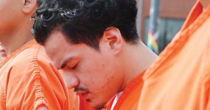 Intentan redimirse a través de sus raíces