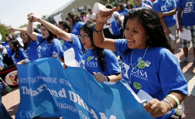 Estudiantes marchan por el DREAM Act de Maryland
