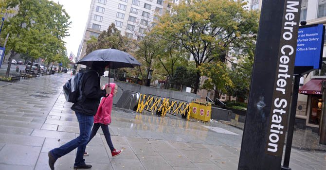 Miles de viviendas sin luz en el área por Sandy