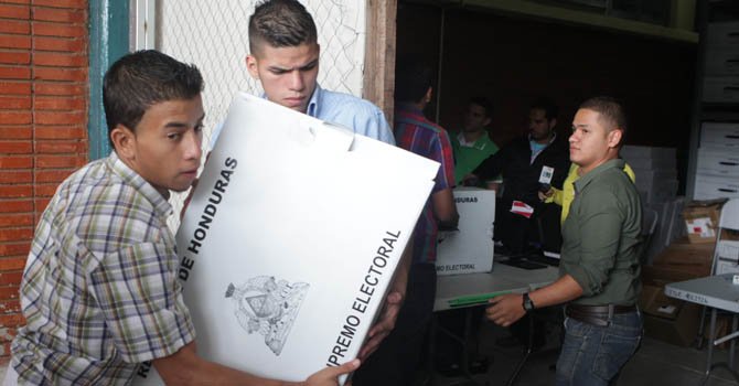 Honduras: distribuyen el material para elecciones primarias
