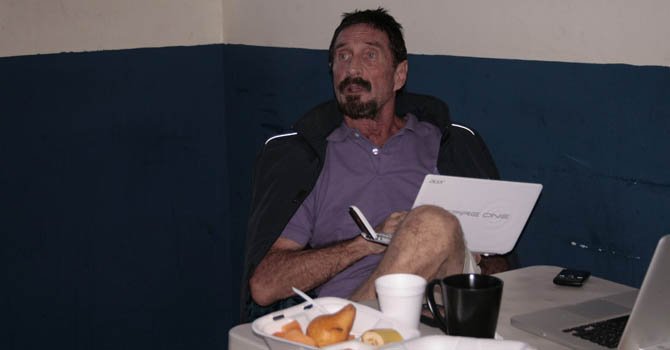 McAfee desea regresar a EE.UU