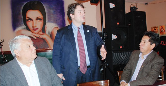 Latino de Virginia retira candidatura al Congreso