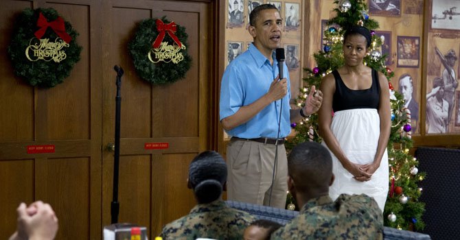 Obama acortará sus vacaciones por abismo fiscal