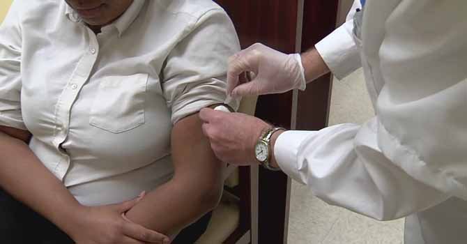 Pico de influenza se adelanta y ataca con fuerza en VA