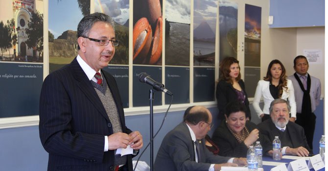 Reinstauran trámites en consulado de El Salvador