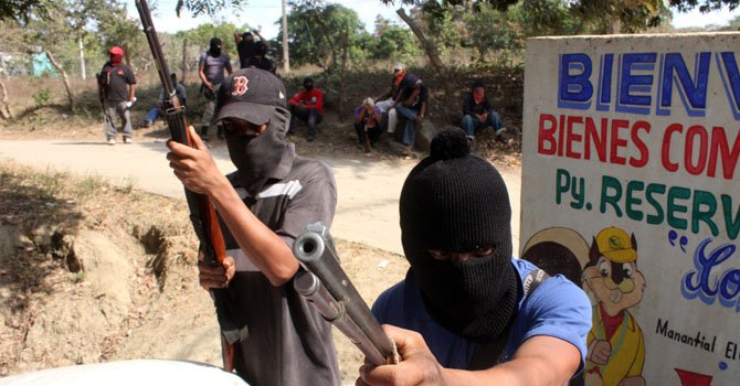 México: violencia impulsa grupos de autodefensa