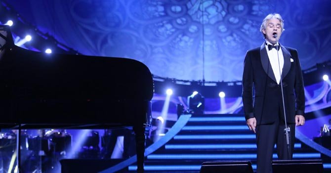 Andrea Bocelli destrona a Jenni Rivera con "Pasión"