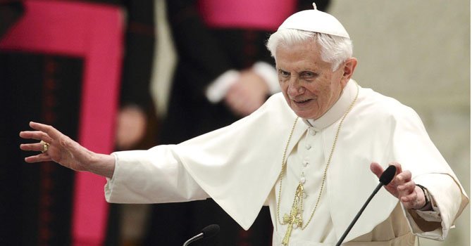 El Papa Benedicto se habría caído en México