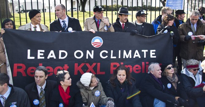 Multitudinaria protesta en DC contra megaoleoducto
