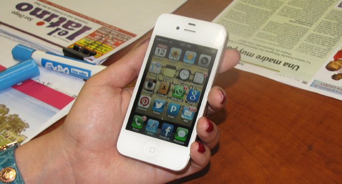 Latinos acceden a era digital