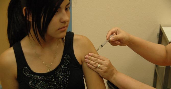 Padres se resisten a vacuna contra el VPH