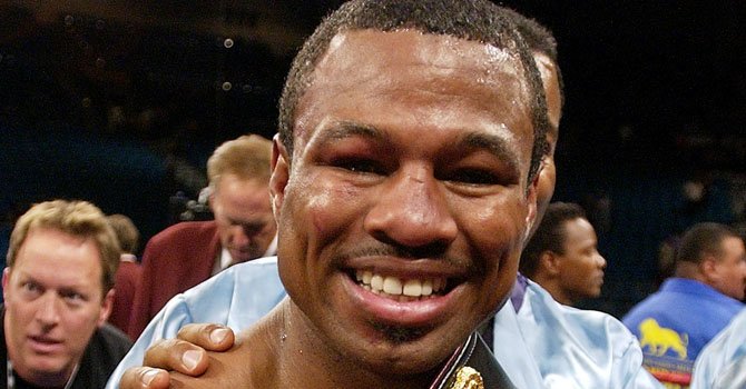Shane "Sugar" Mosley busca otro título mundial