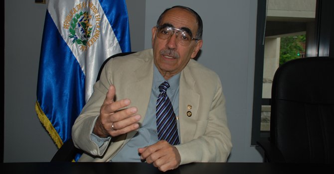 Renuevan TPS para los salvadoreños