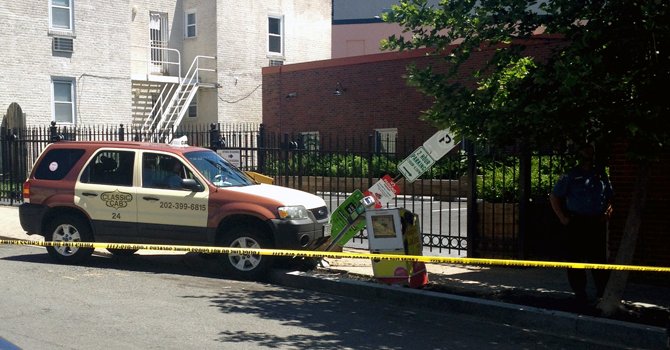 Arrestan a dos por la muerte de taxista en DC