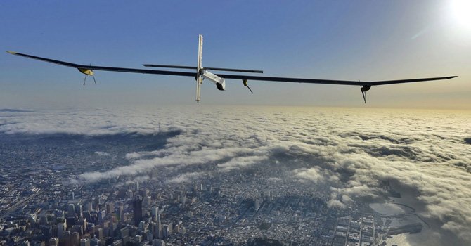Avión que sólo necesita energía solar para volar llega a Washington