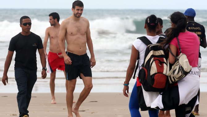 Piqué niega la "fiesta" de España en Brasil