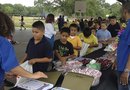 Los niños y adultos que quieran recibir comidas gratuitas o a bajo costo durante el verano solo deben acercarse a la escuela del HISD más cercana.
