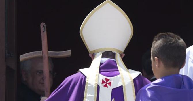 Papa endurece condenas por pedofilia en el Vaticano