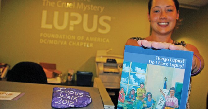 Educan a latinos sobre lupus