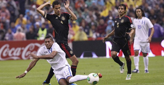 Honduras propina histórica derrota a México