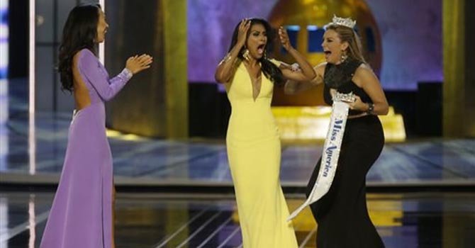 Primera Miss America de raíces indias