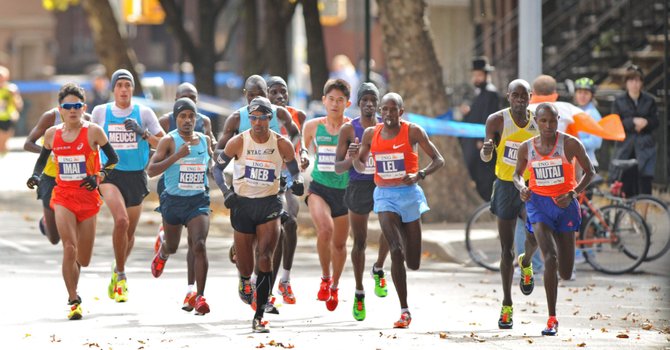 Kenianos arrasan en el Maratón de Nueva York