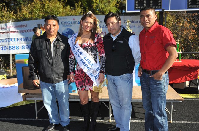 JUNTOS. Elber Sánchez, Ivonne Ramón, Gerson López y Tobías López.