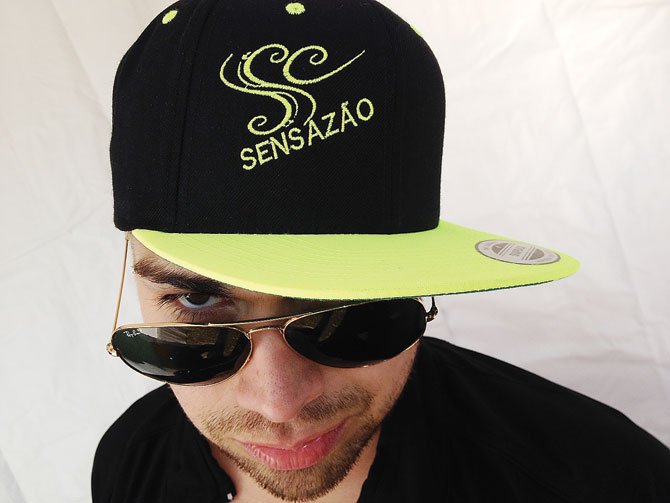 SENSAZAO. Los chicos y chicas de Sensazao hicieron una concurrida demostración de sus bailes aeróbicos, vibrantes y saludables.