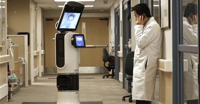 Robots ayudan a médicos