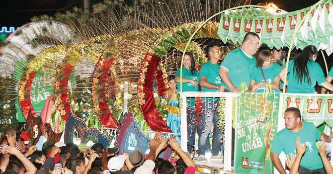 Una fiesta de orgullo salvadoreño